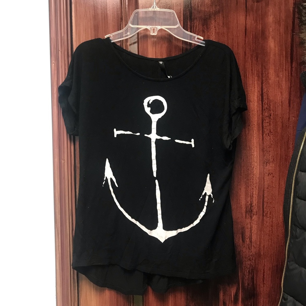Black Anchor graphic tee shirt